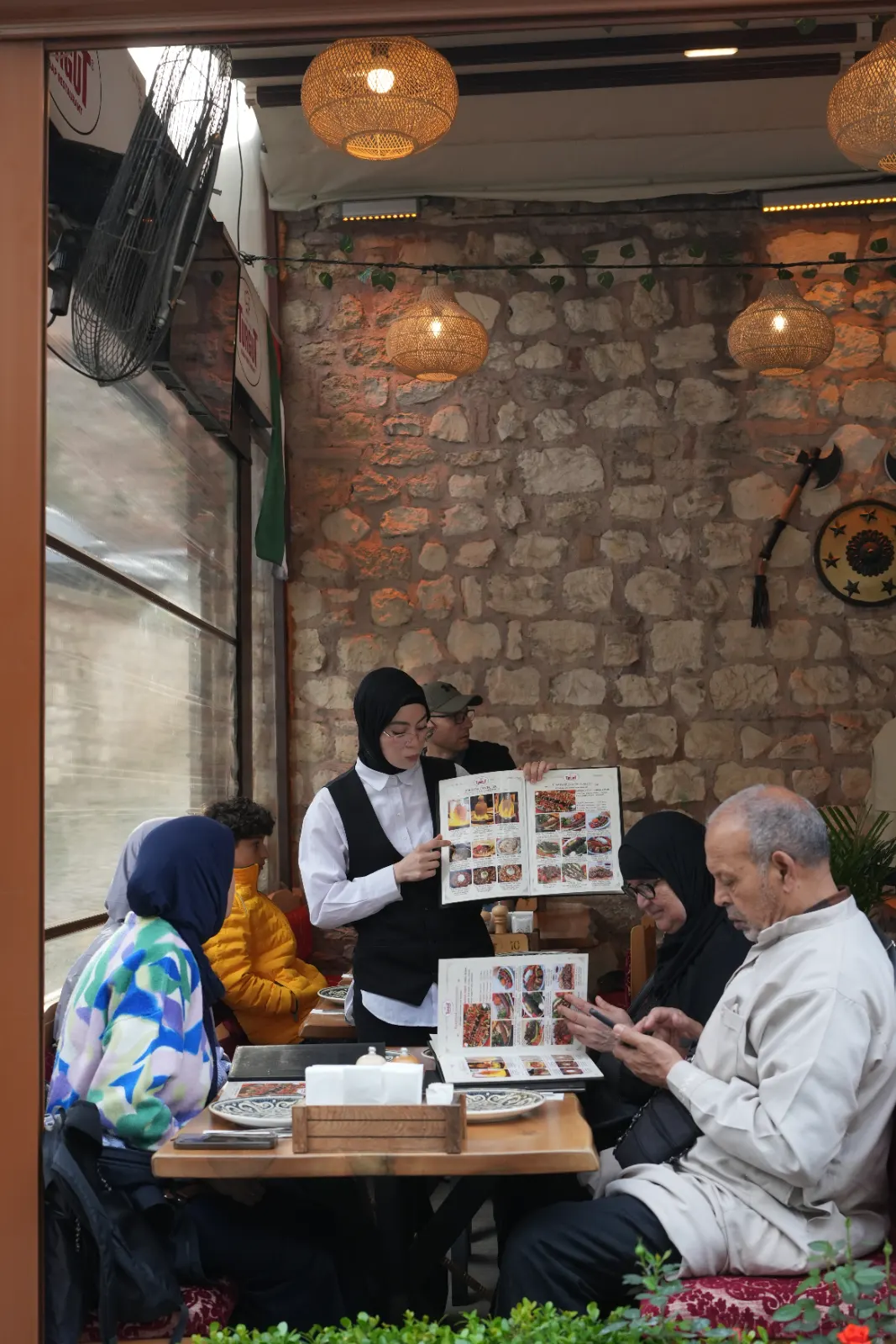 Turgut Restoran Sultanahmet - Sultanahmet - Türk, Osmanlı, Kebap - 2. fotoğraf - kebap ve online restoran rezervasyonu